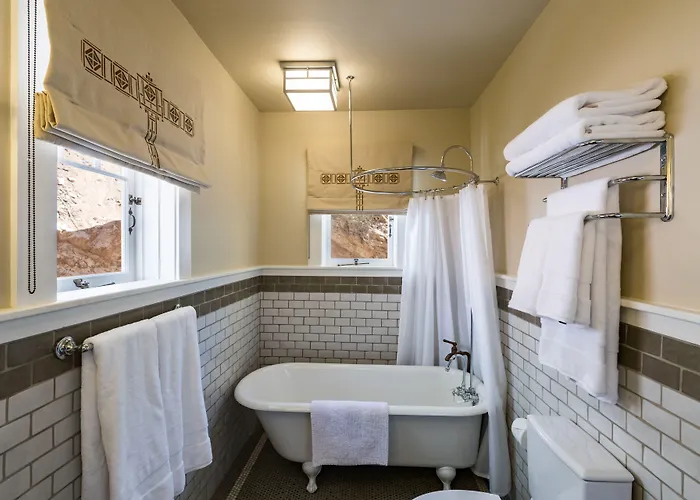 Hotel Tbd - Castle Hot Springs 3*